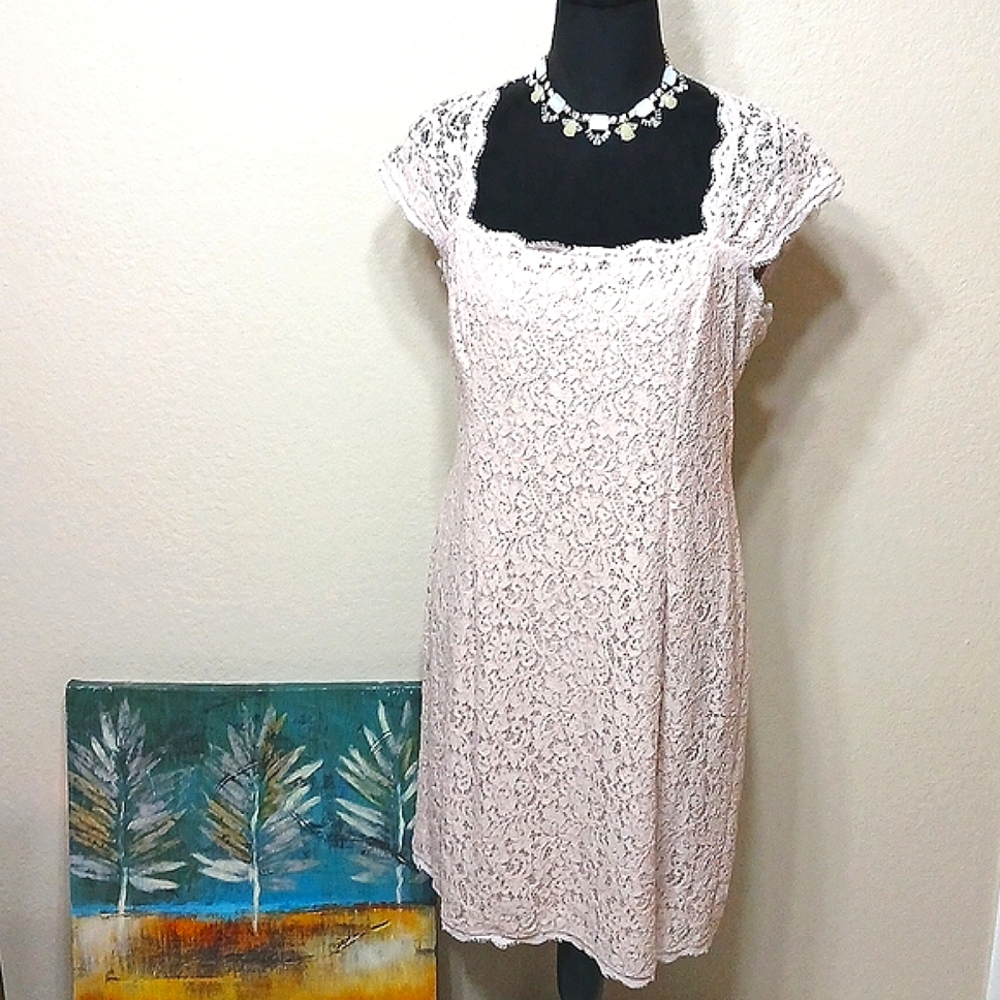 ADRIANNA PAPPEL LACE PARTY DRESS